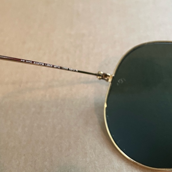 Ray-Ban Aviator Sunglasses - Picture 9 of 9